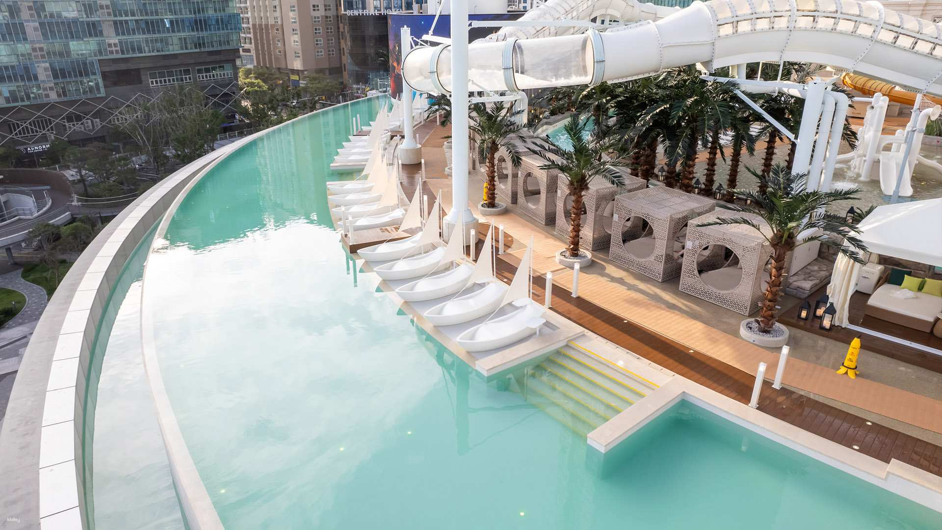 Dive into relaxation at CLUBD Oasis featuring stunning views and thrilling water slides. Enjoy the soothing atmosphere of South Korea's 8th health hot spring while unwinding in style.